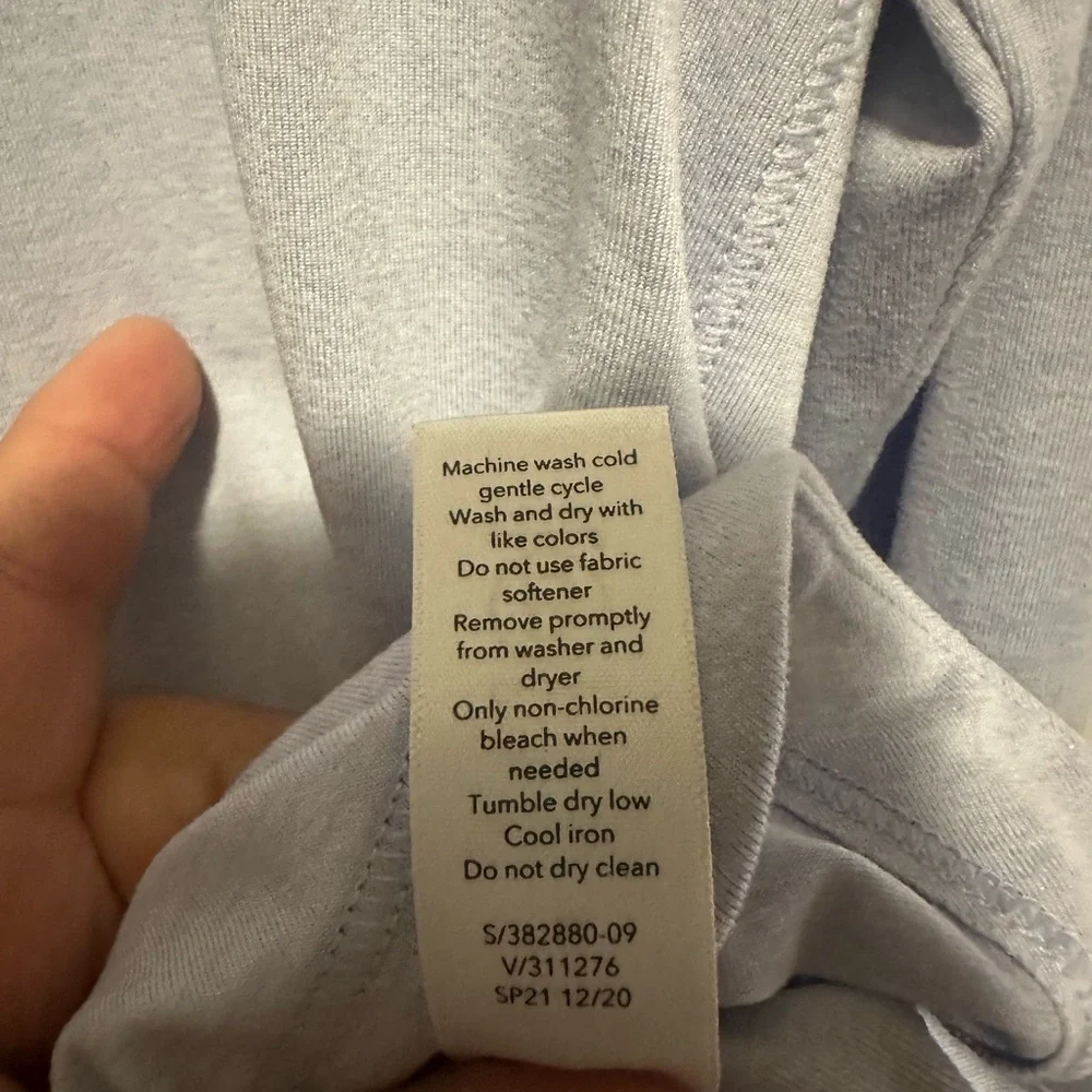 Athleta Women's Light blue Long Sleeve Tee - Picture 3 of 6